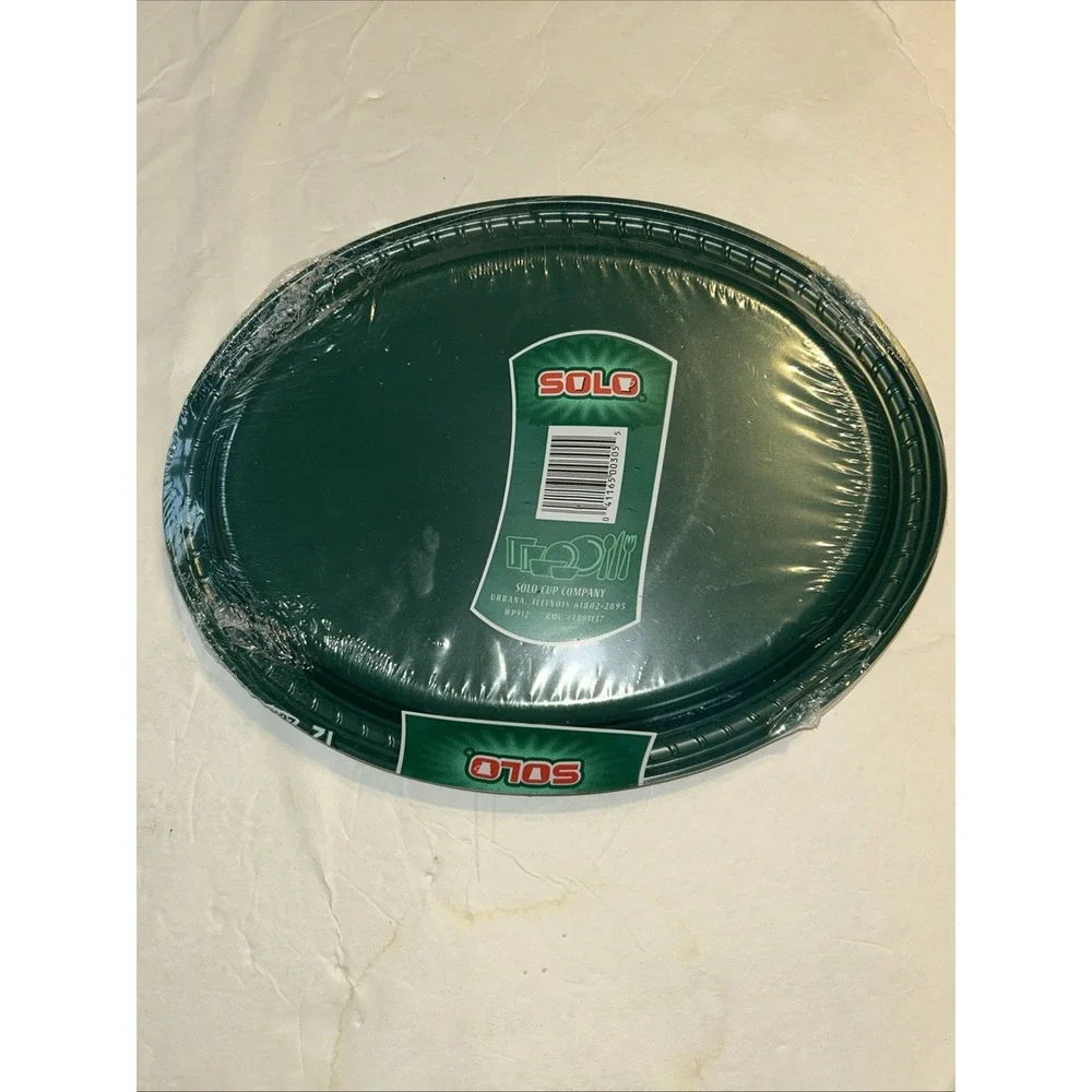 SOLO PLATES 12 Plates Ultra Green 11 1/4